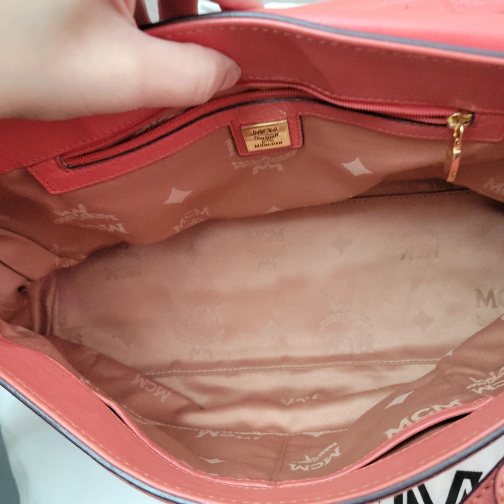 MCM Coral Leather Handbag - Picture 10 of 16